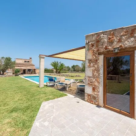 Perello, Swimming Pool And Gardens Llubi
